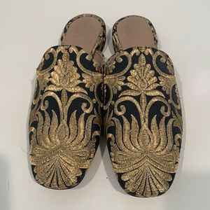 Tory Burch size 8 embellished leather mule